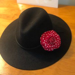 Red polka dot fabric flower hair clip/pin
